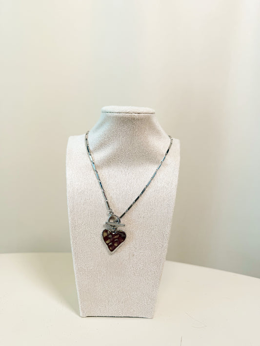Hammered Metal Heart Pendant Toggle Necklace: Rhodium