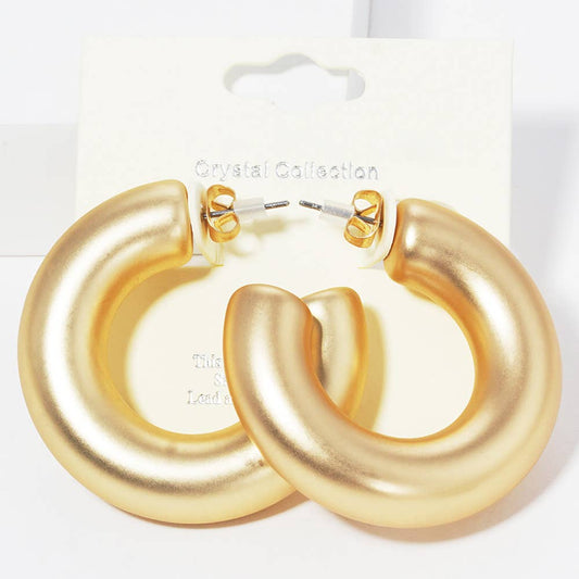 Modern Minimalist Thick Open Hoop Earrings
: Matte Gold
