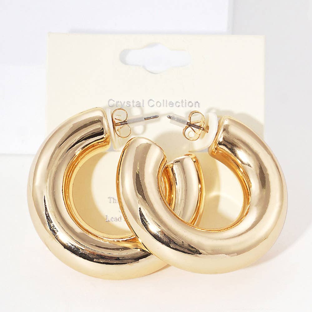 Modern Minimalist Thick Open Hoop Earrings
: Matte Gold
